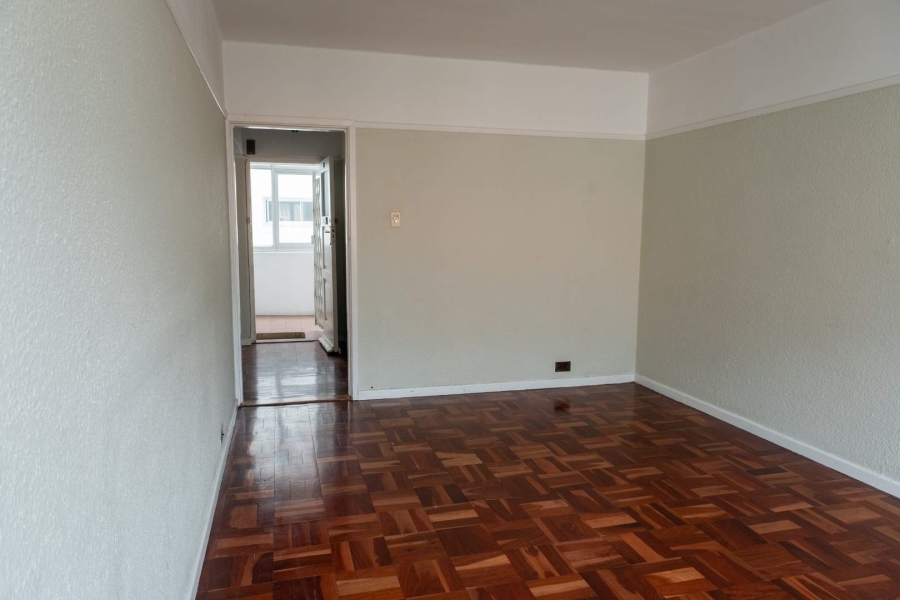 To Let 2 Bedroom Property for Rent in Sea Point Western Cape